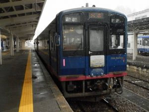 のと里山里海号・七尾駅