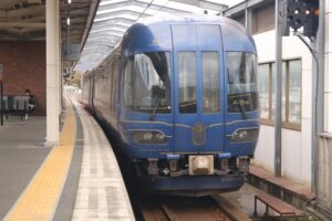 京都丹後鉄道KTR8000形を使用する特急まいづる