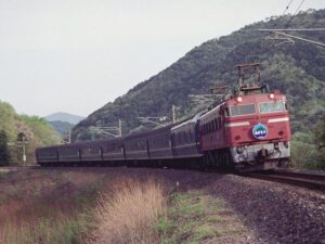臨時寝台急行あおもり号・EF81新疋田