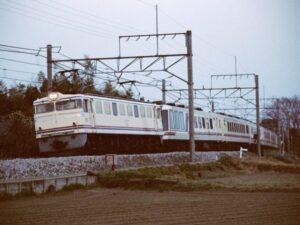 お座敷やすらぎ・専用色のEF60-19